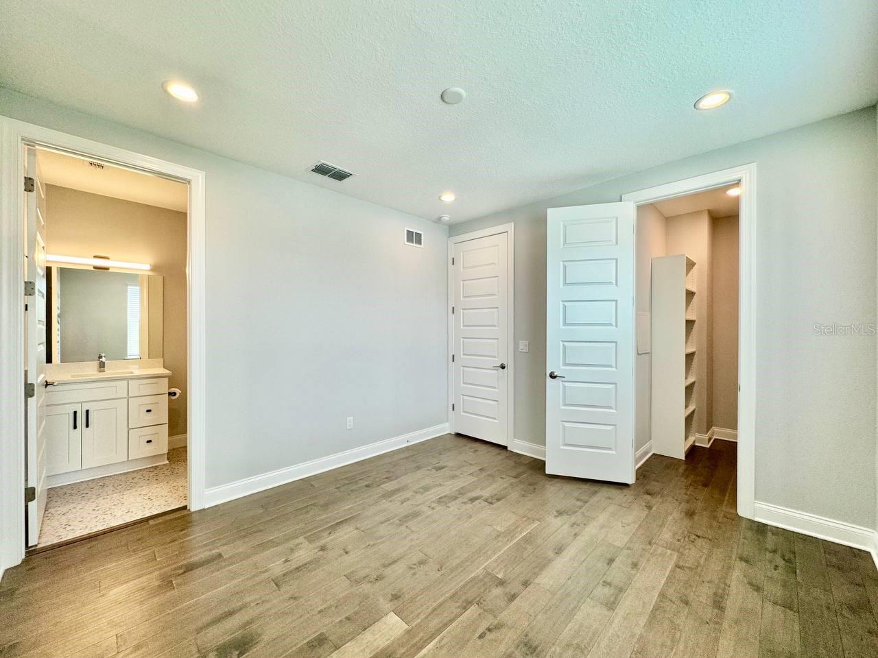 Image 29 of 35 For 4215 North A Street 5