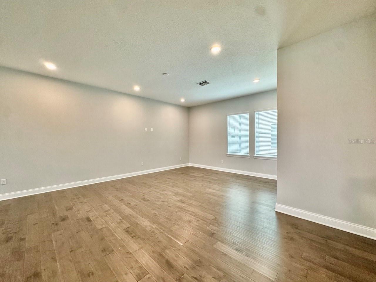 Image 7 of 35 For 4215 North A Street 5