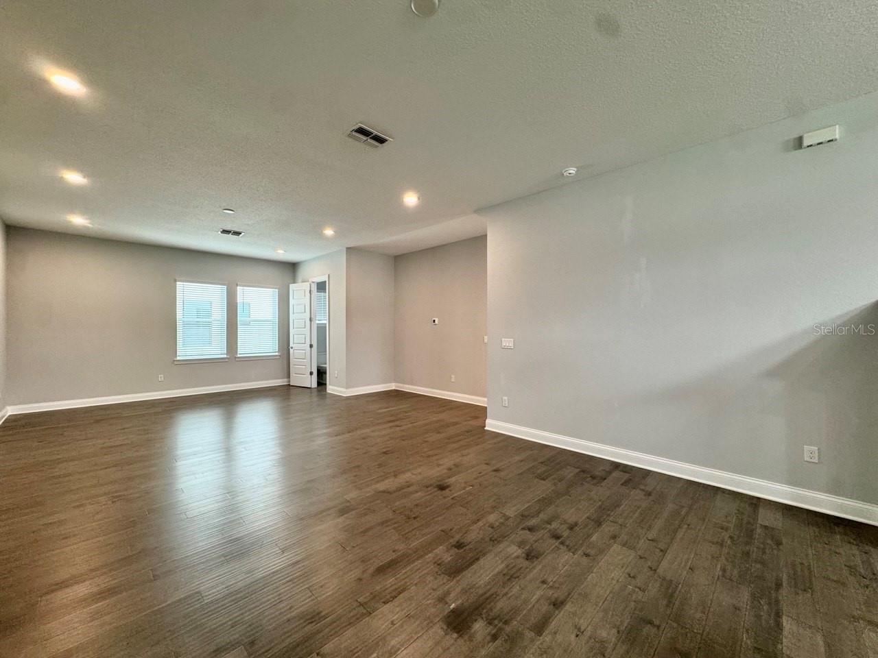 Image 9 of 35 For 4215 North A Street 5