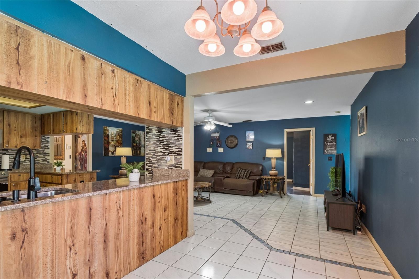 Listing photo id 15 for 1039 Northridge Drive