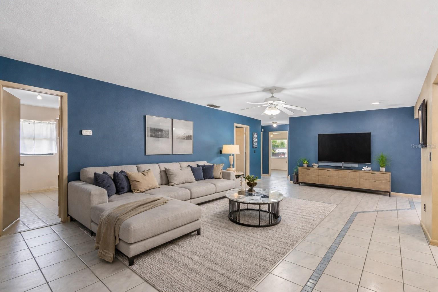 Listing photo id 16 for 1039 Northridge Drive