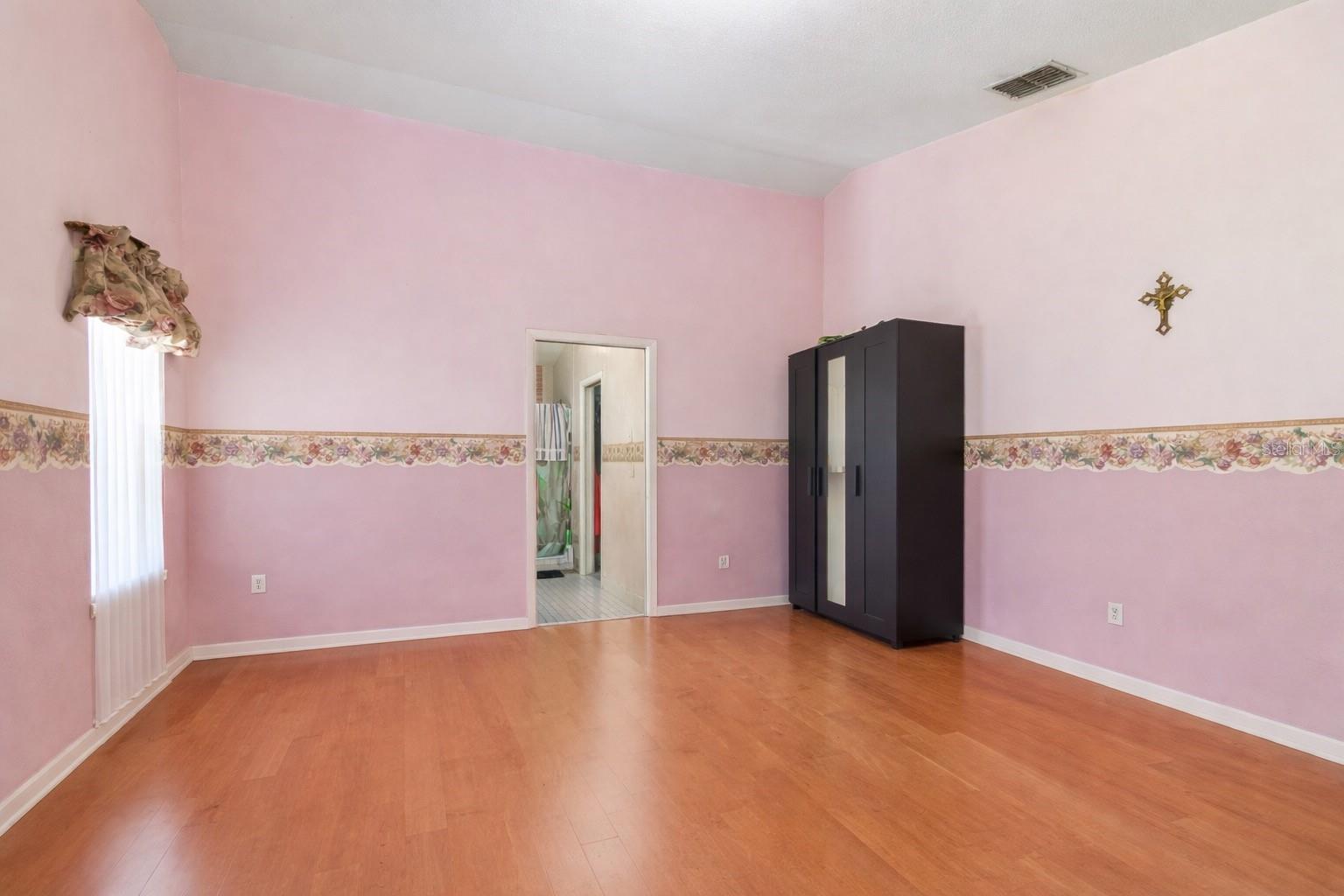 Listing photo id 24 for 1039 Northridge Drive