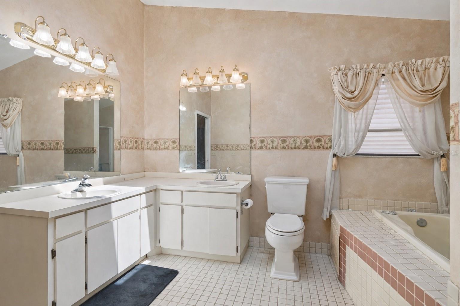 Listing photo id 27 for 1039 Northridge Drive