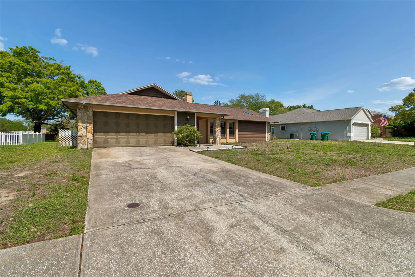 Listing photo id 1 for 1039 Northridge Drive