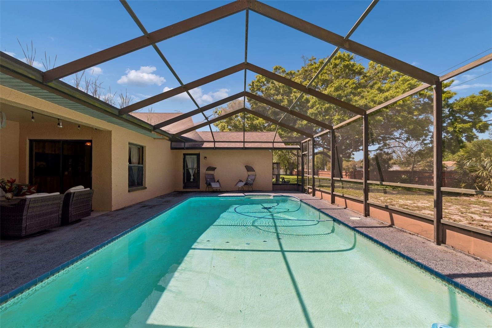 Listing photo id 40 for 1039 Northridge Drive