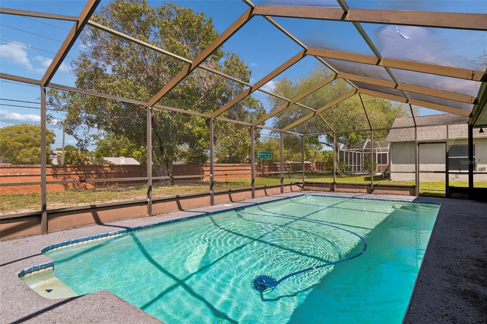 Listing photo id 42 for 1039 Northridge Drive