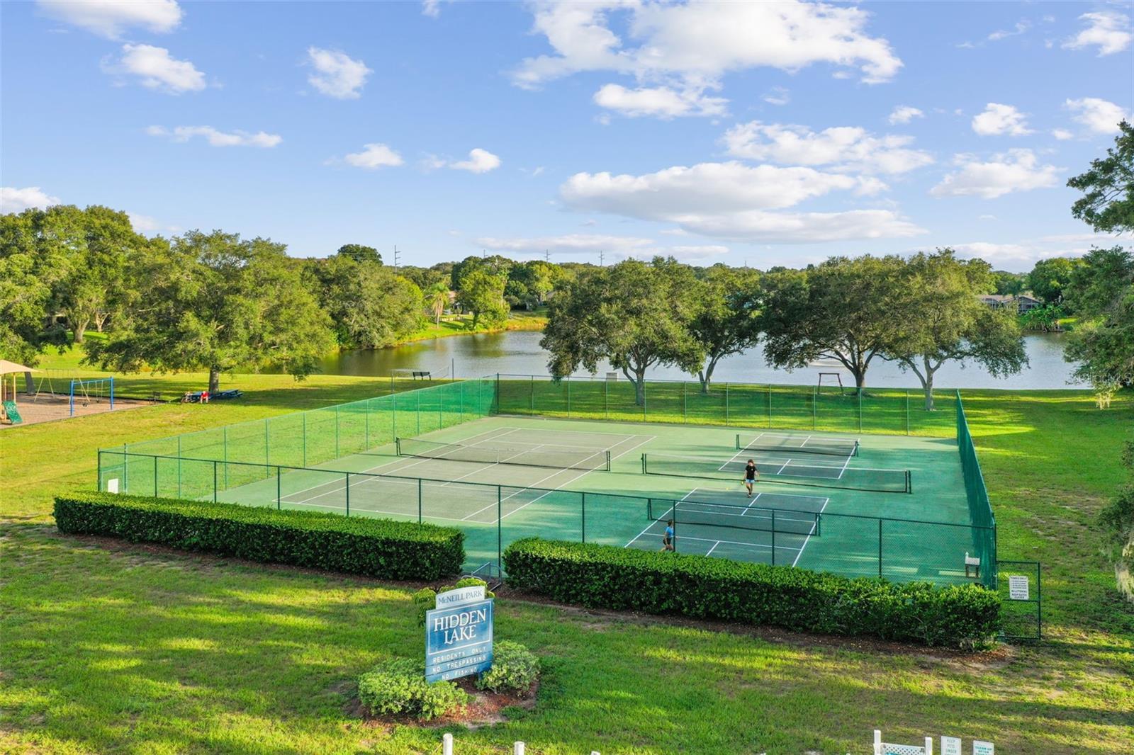 Listing photo id 54 for 1039 Northridge Drive