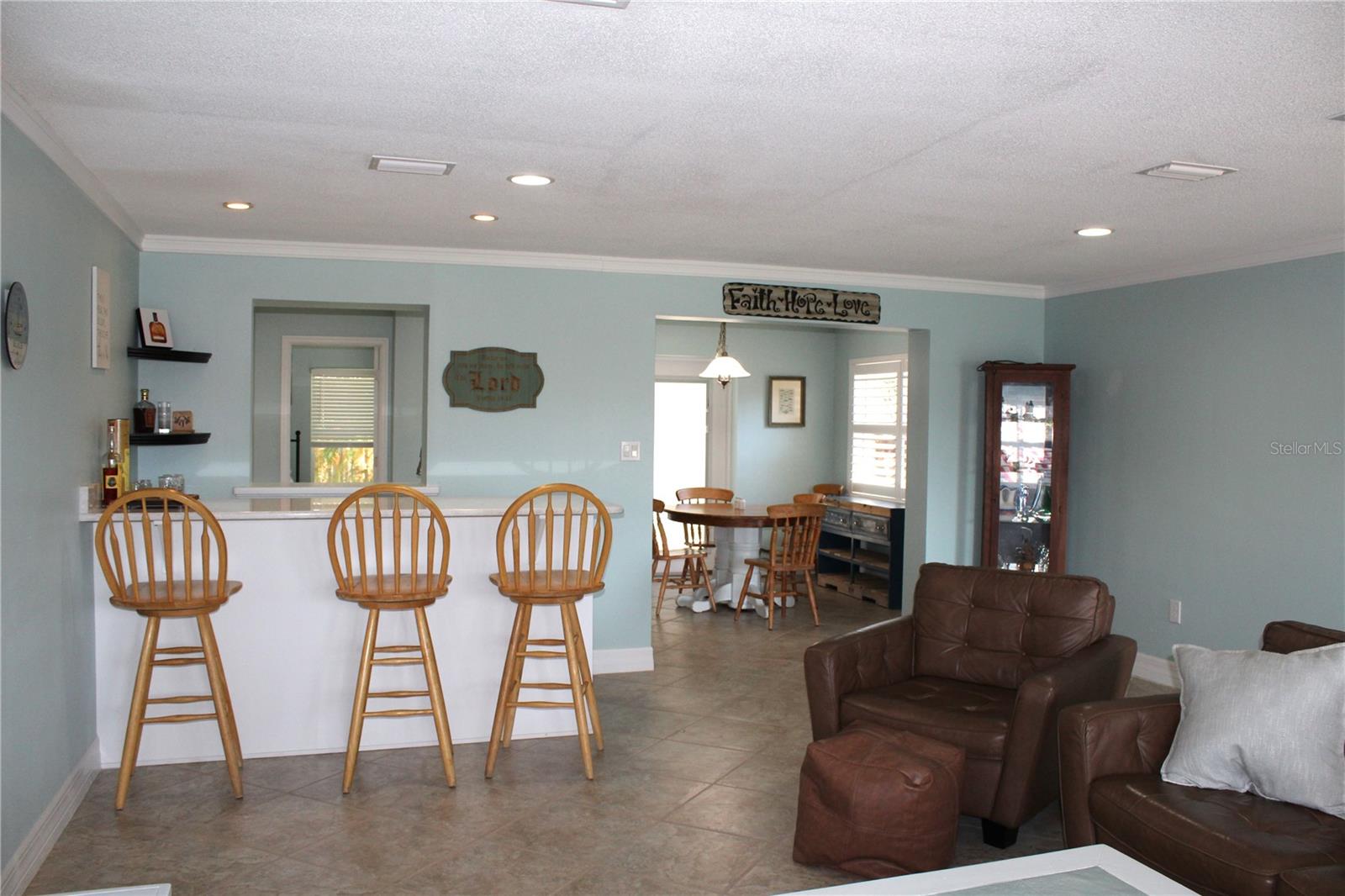 Image 11 of 58 For 2287 Carolyn Drive