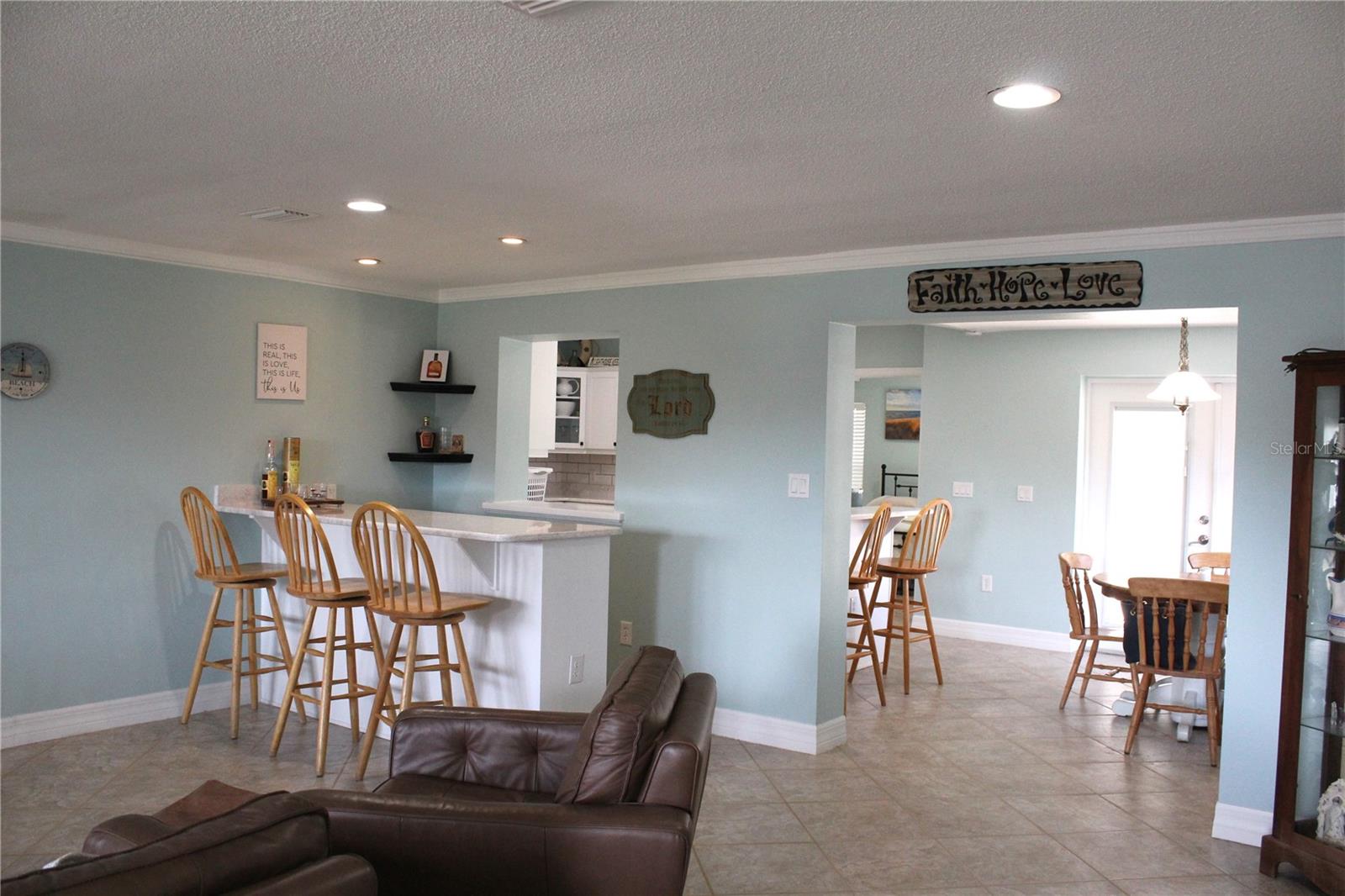 Image 12 of 58 For 2287 Carolyn Drive