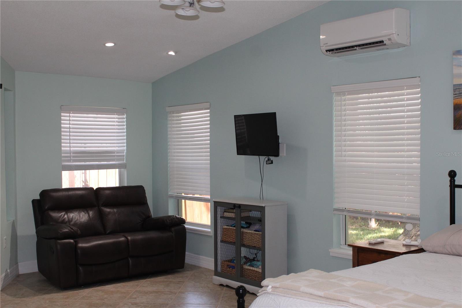 Image 25 of 58 For 2287 Carolyn Drive