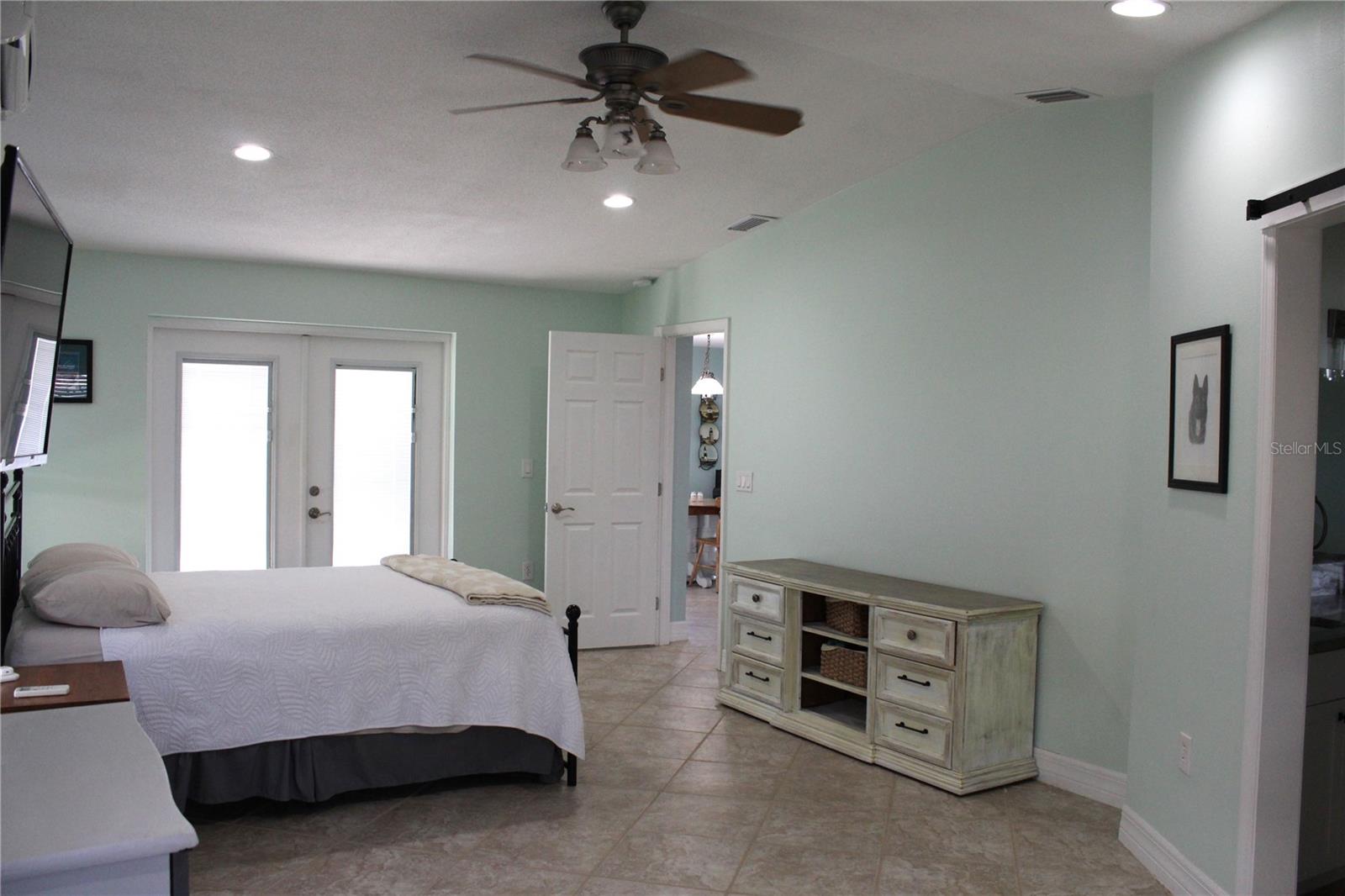 Image 31 of 58 For 2287 Carolyn Drive