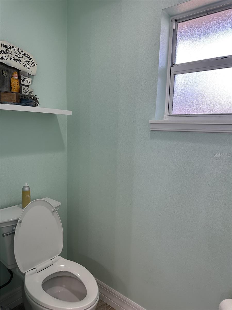 Image 39 of 58 For 2287 Carolyn Drive