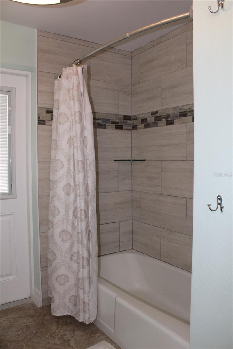 Image 44 of 58 For 2287 Carolyn Drive