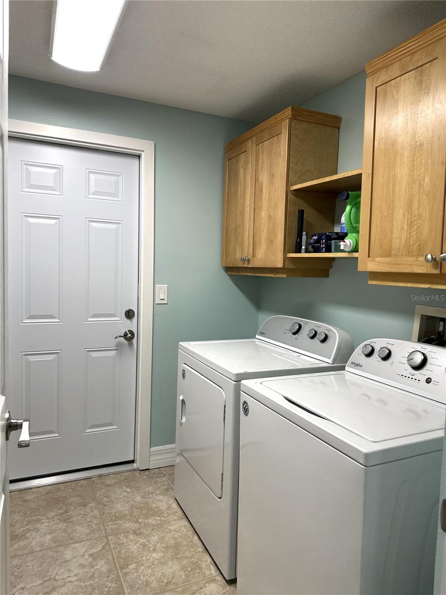 Image 45 of 58 For 2287 Carolyn Drive