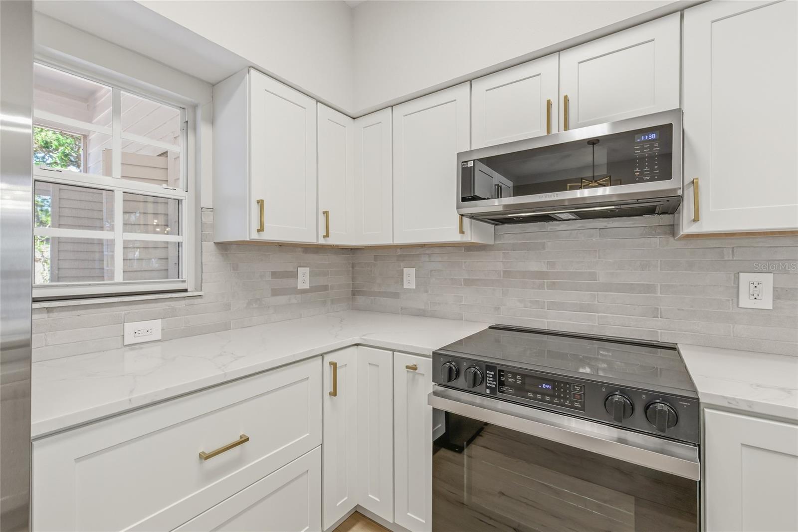 Image 16 of 41 For 2709 Penzance Street