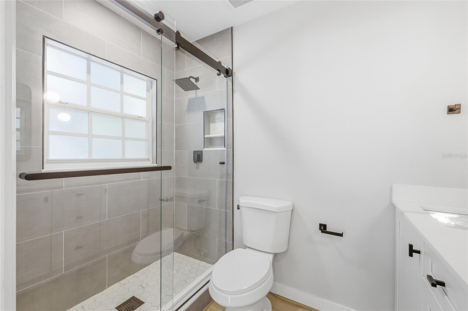 Image 24 of 41 For 2709 Penzance Street