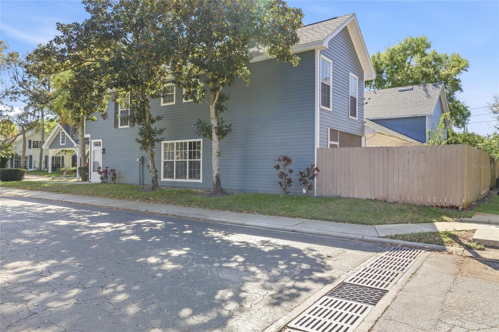 Image 37 of 41 For 2709 Penzance Street