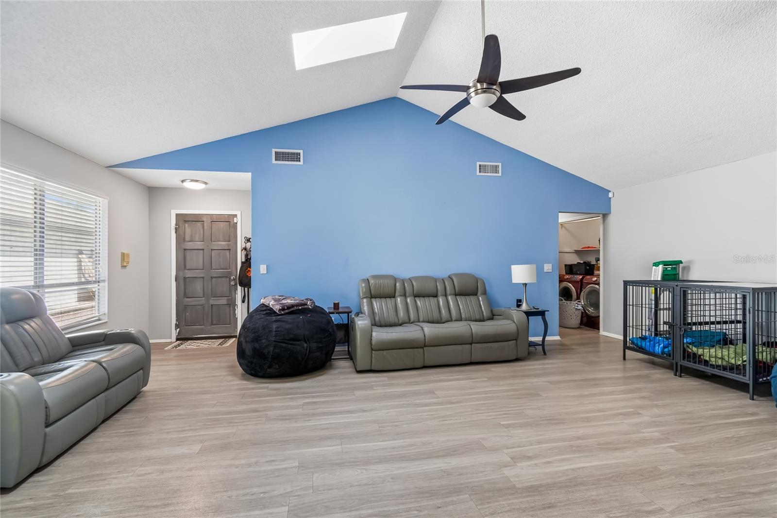 Image 12 of 51 For 7123 Silvermill Drive