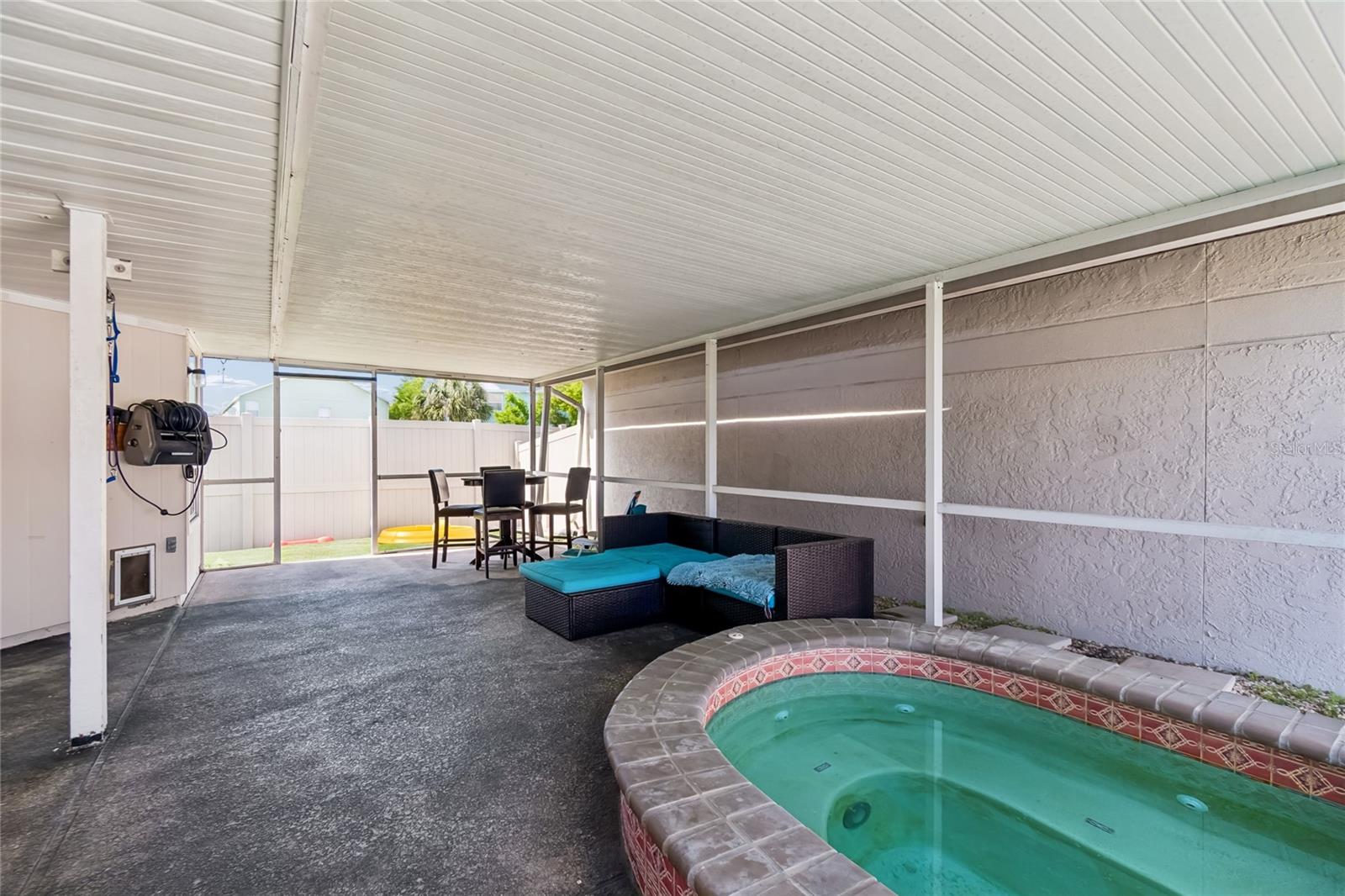 Image 39 of 51 For 7123 Silvermill Drive