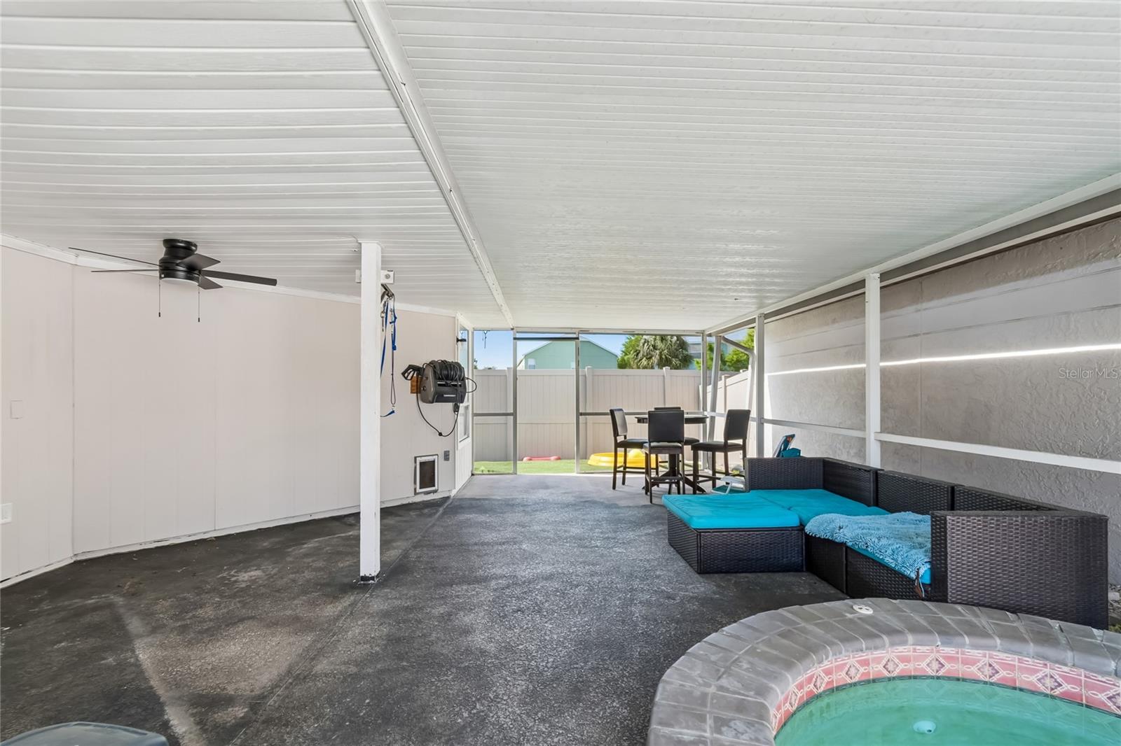 Image 40 of 51 For 7123 Silvermill Drive