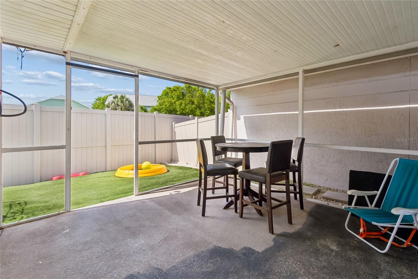 Image 42 of 51 For 7123 Silvermill Drive