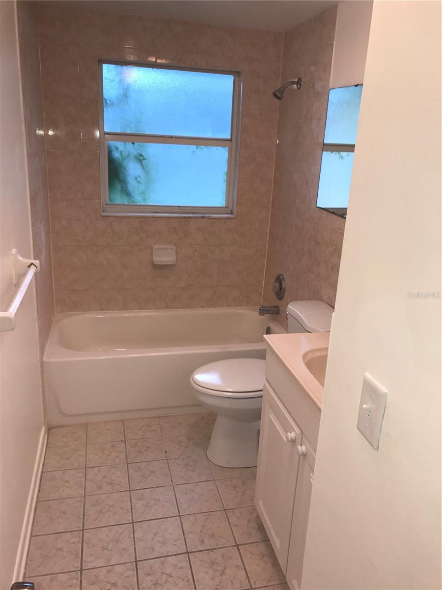 Image 12 of 24 For 906 Homewood Drive