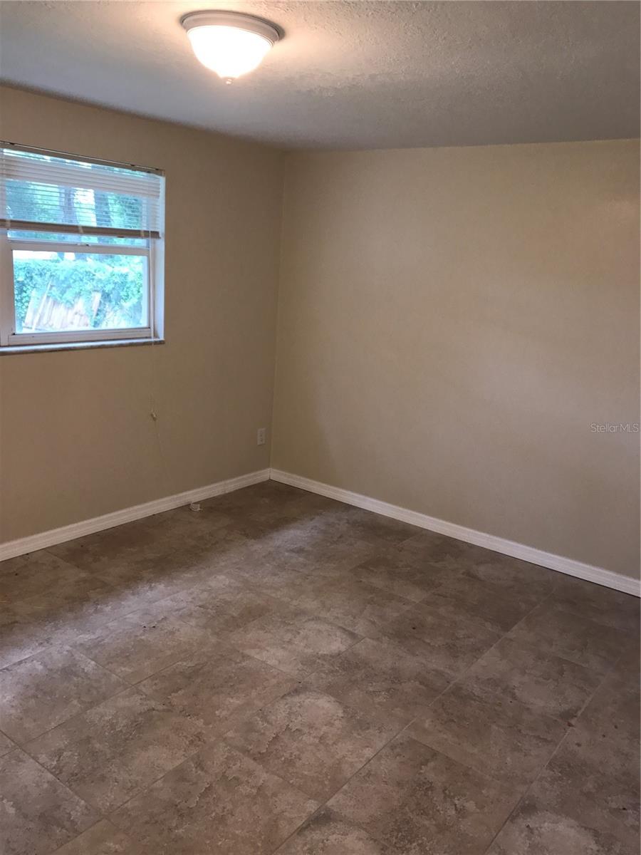 Image 16 of 24 For 906 Homewood Drive