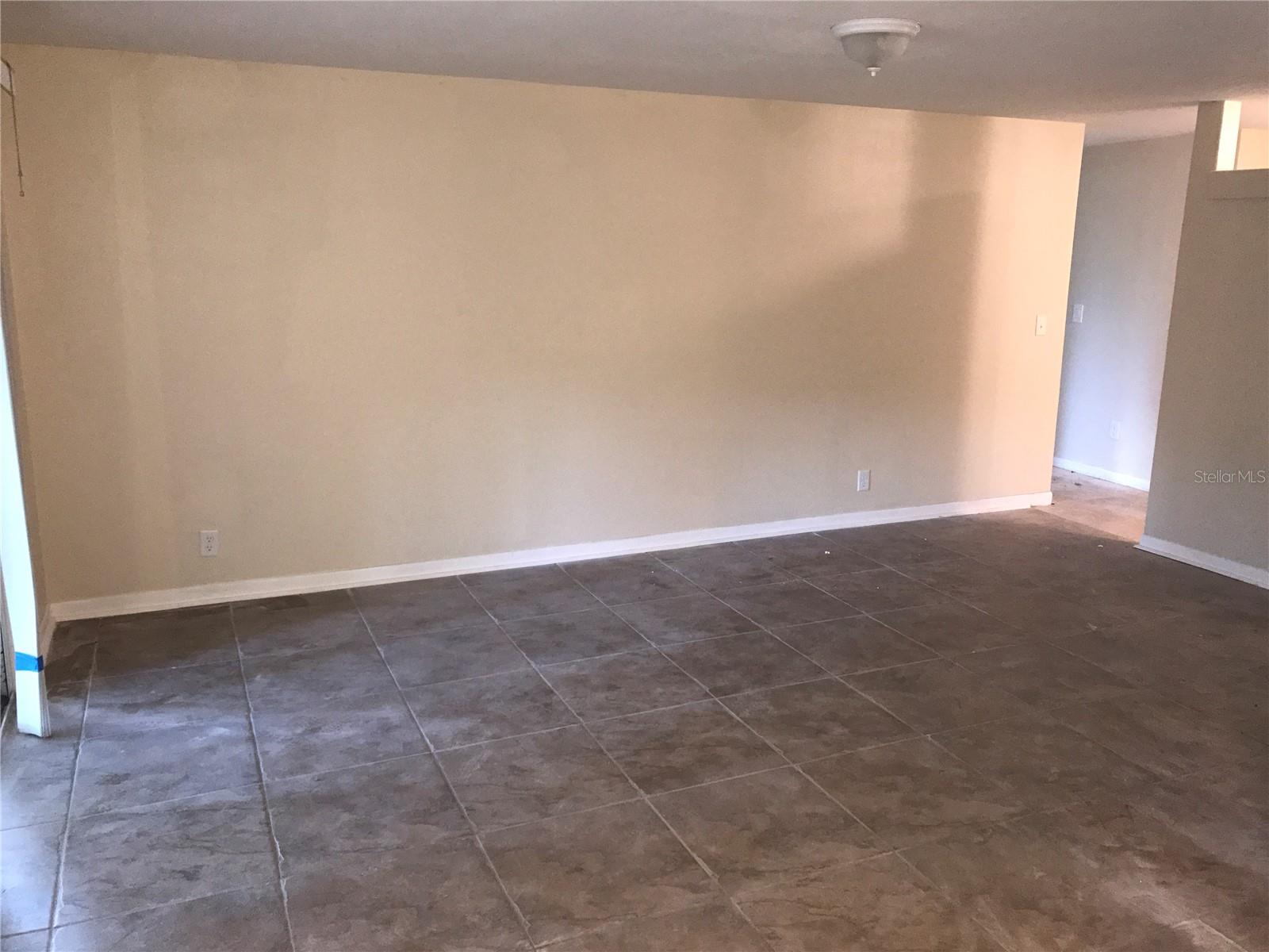 Image 4 of 24 For 906 Homewood Drive