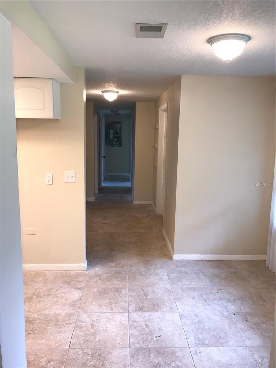 Image 6 of 24 For 906 Homewood Drive