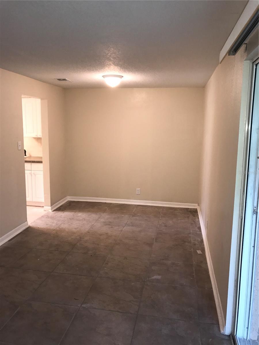 Image 7 of 24 For 906 Homewood Drive