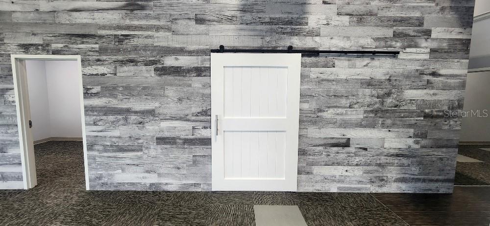 Image 13 of 26 For 6881 Kingspointe Parkway 1&2