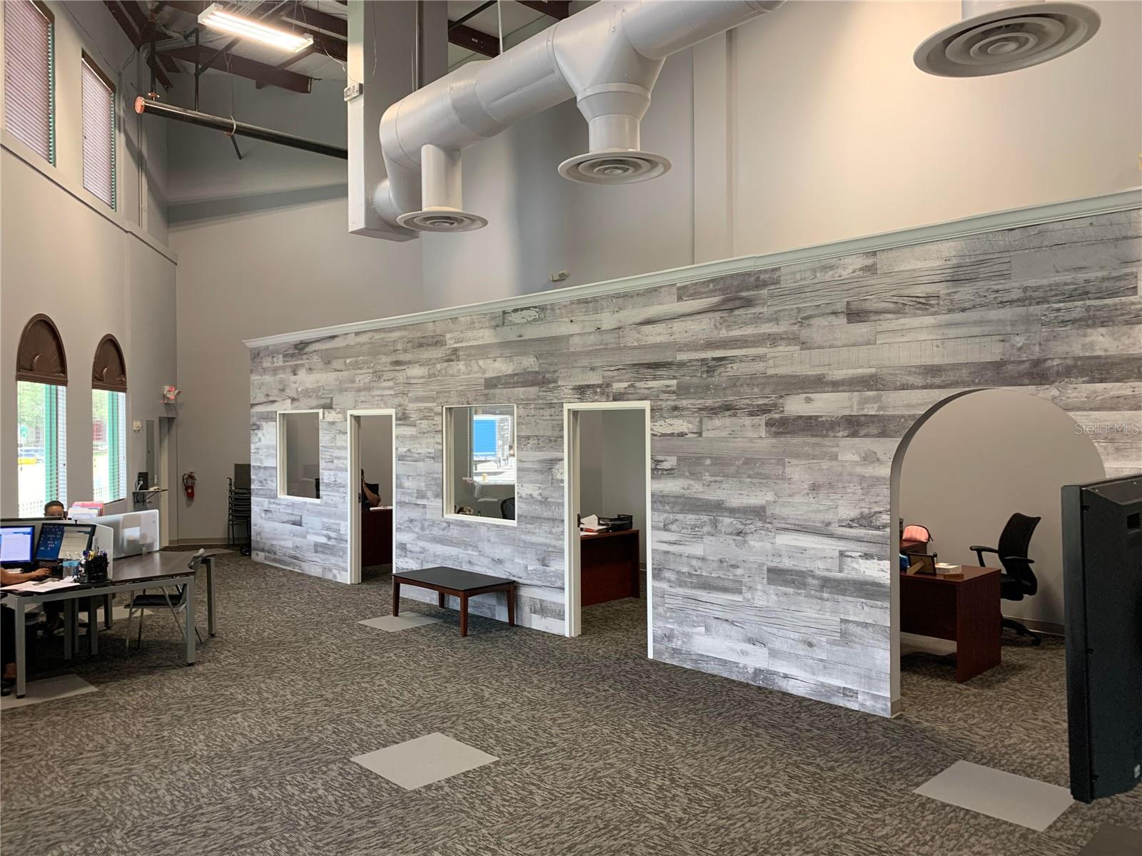 Image 21 of 26 For 6881 Kingspointe Parkway 1&2