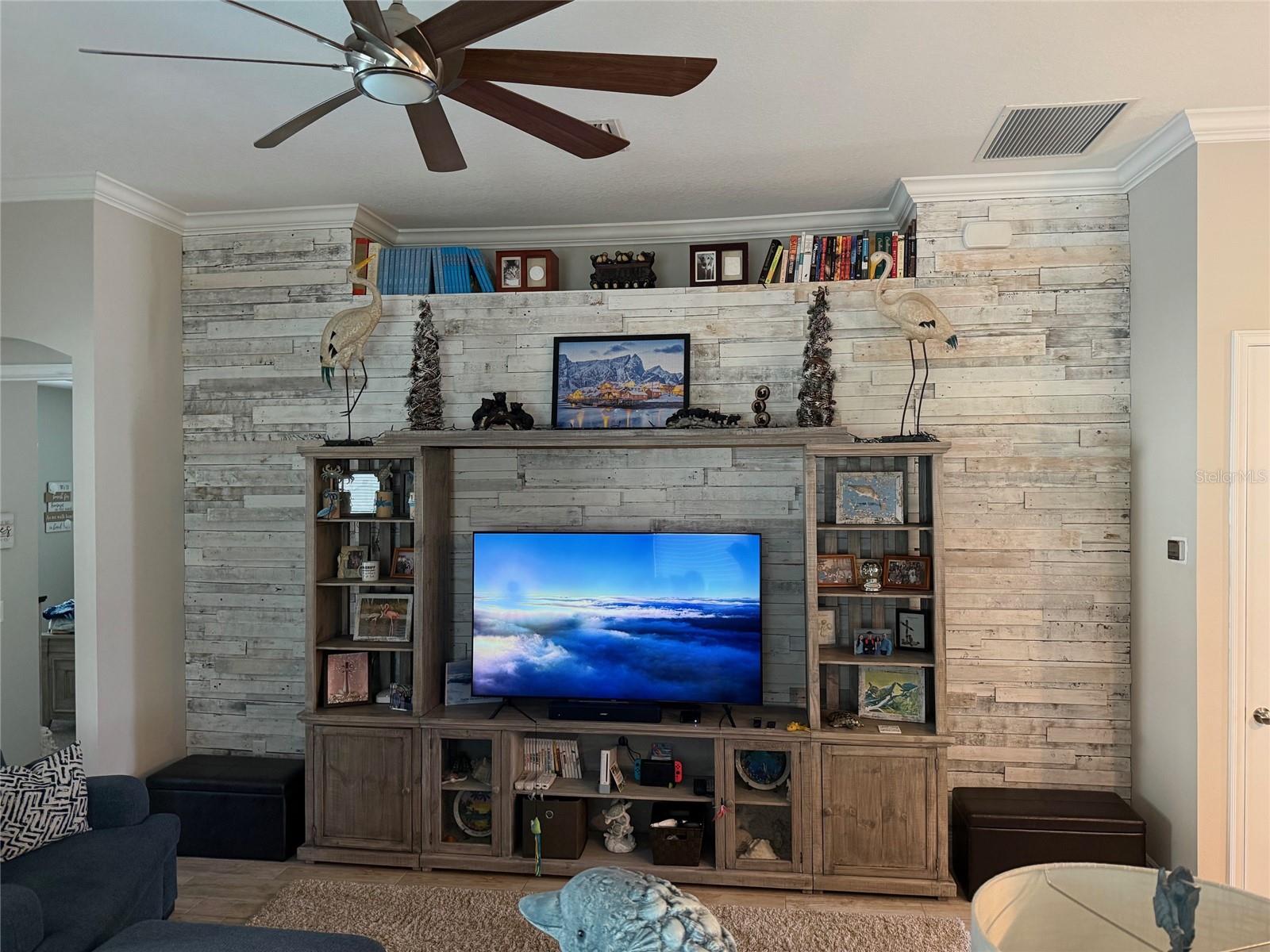 Image 5 of 14 For 131 Elina Sky Drive