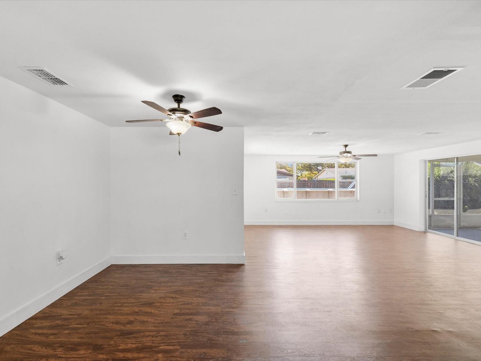 Image 11 of 35 For 9430 Glen Moor Lane