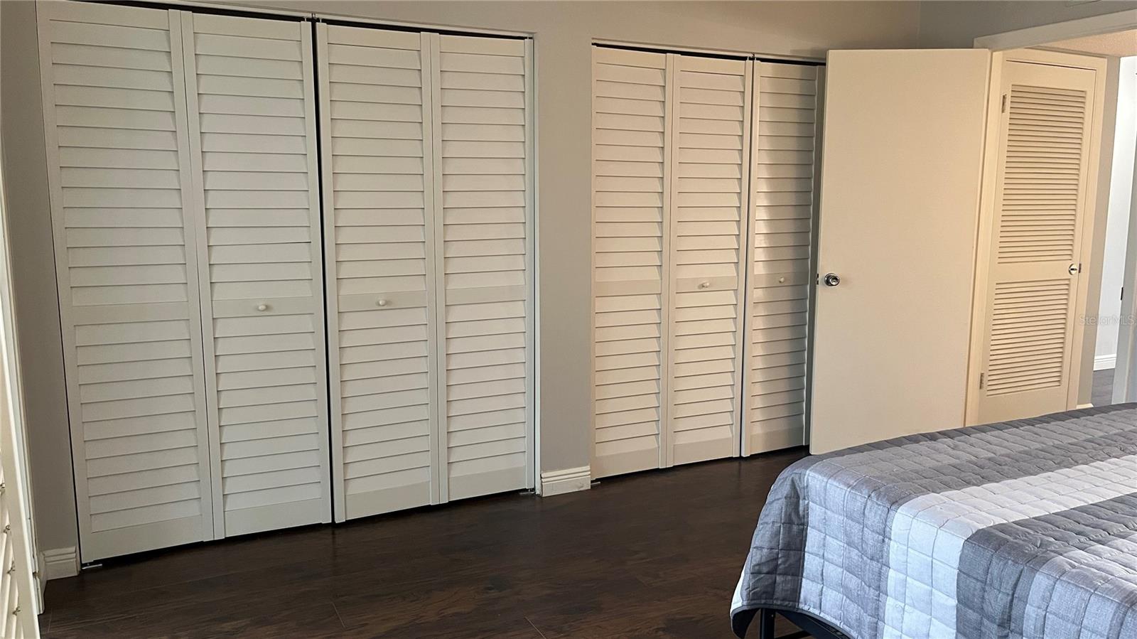 Image 22 of 43 For 870 Virginia Street 111