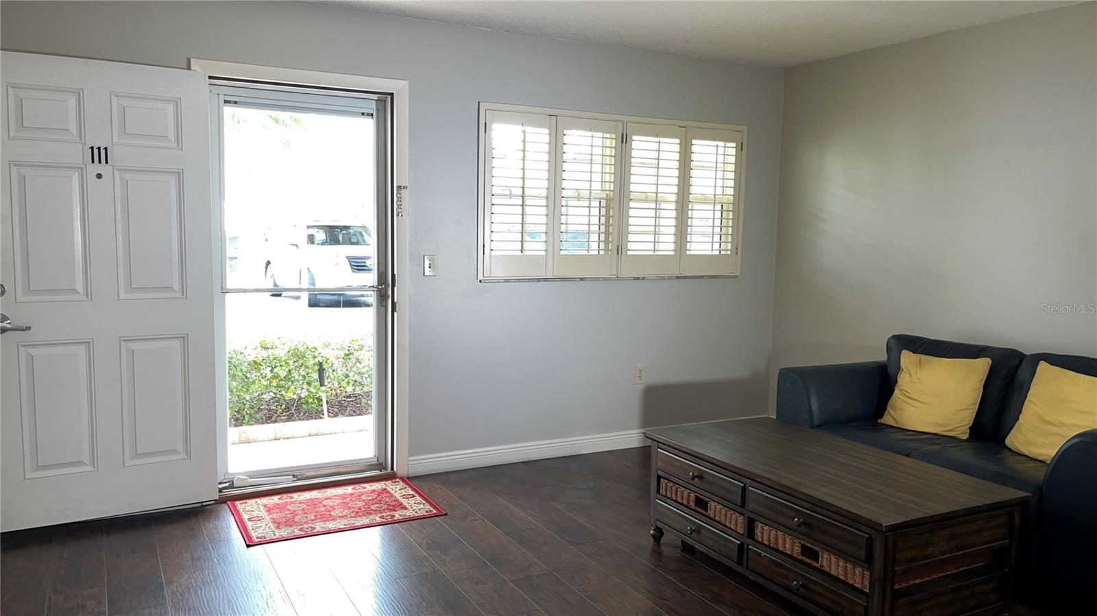 Image 23 of 43 For 870 Virginia Street 111