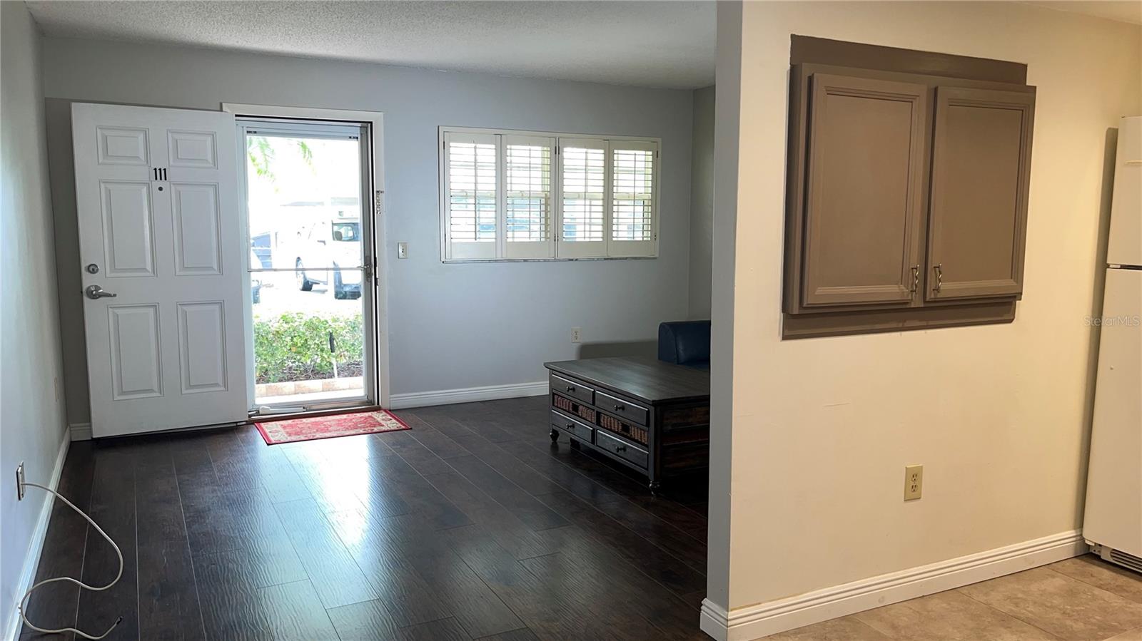 Image 28 of 43 For 870 Virginia Street 111