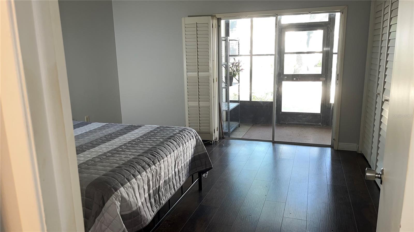 Image 3 of 43 For 870 Virginia Street 111