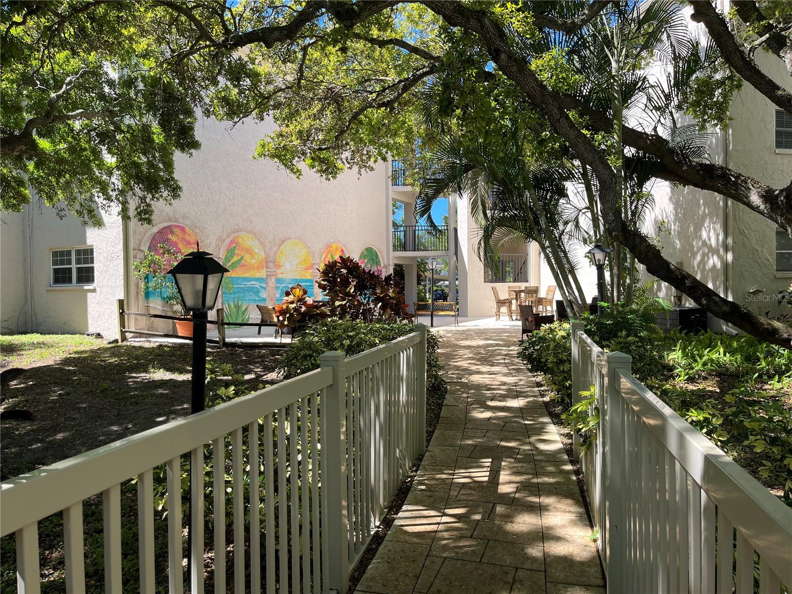 Image 35 of 43 For 870 Virginia Street 111