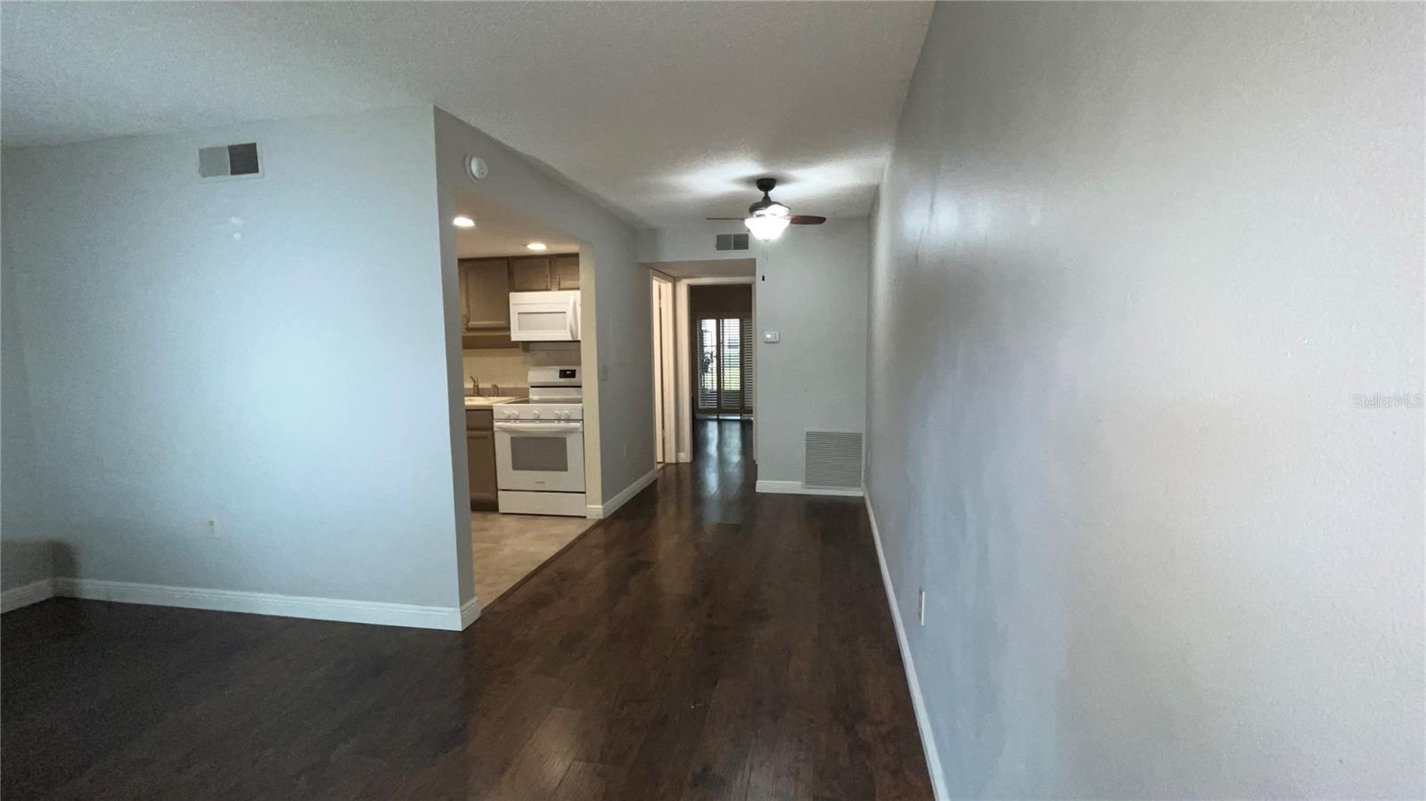 Image 9 of 43 For 870 Virginia Street 111