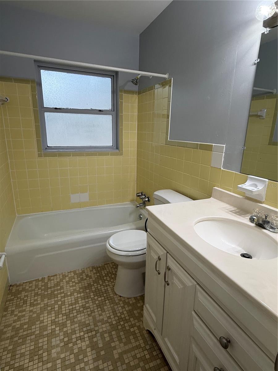 Image 4 of 8 For 18816 Dvorak Drive