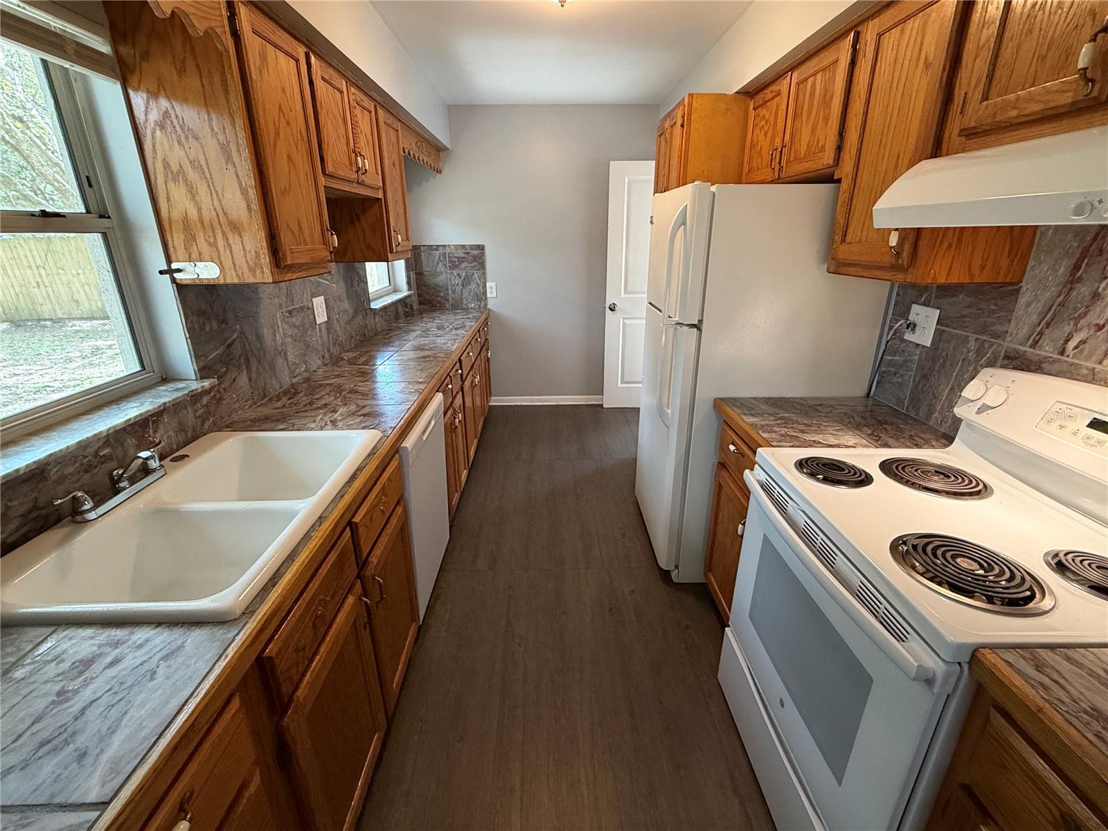 Image 7 of 8 For 18816 Dvorak Drive