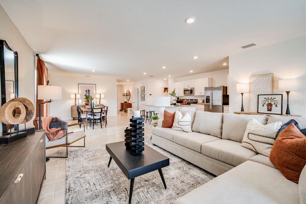 Listing photo id 11 for 13643 Tropical Breeze Way