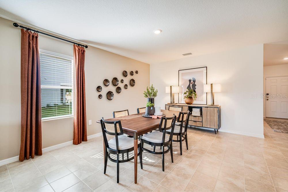 Listing photo id 7 for 13643 Tropical Breeze Way