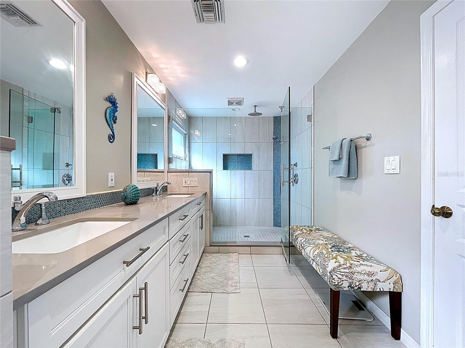 Image 25 of 64 For 7711 Bayshore Drive