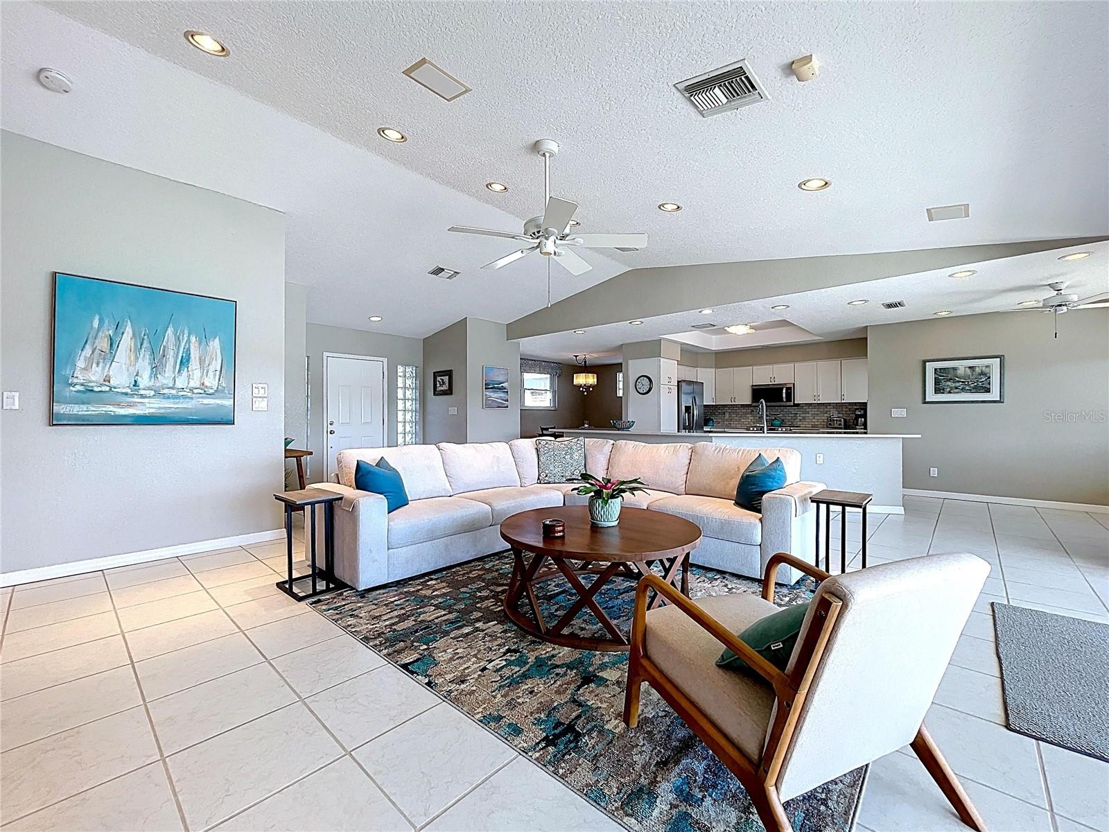 Image 7 of 64 For 7711 Bayshore Drive