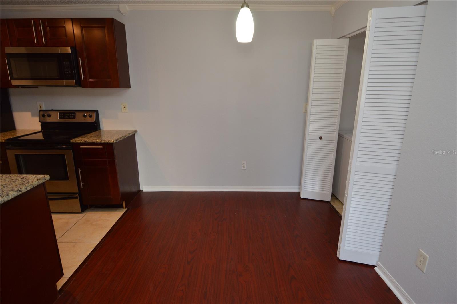 Image 12 of 89 For 10265 Gandy Boulevard N 907