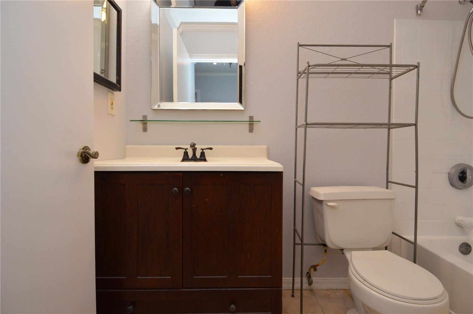 Image 23 of 89 For 10265 Gandy Boulevard N 907