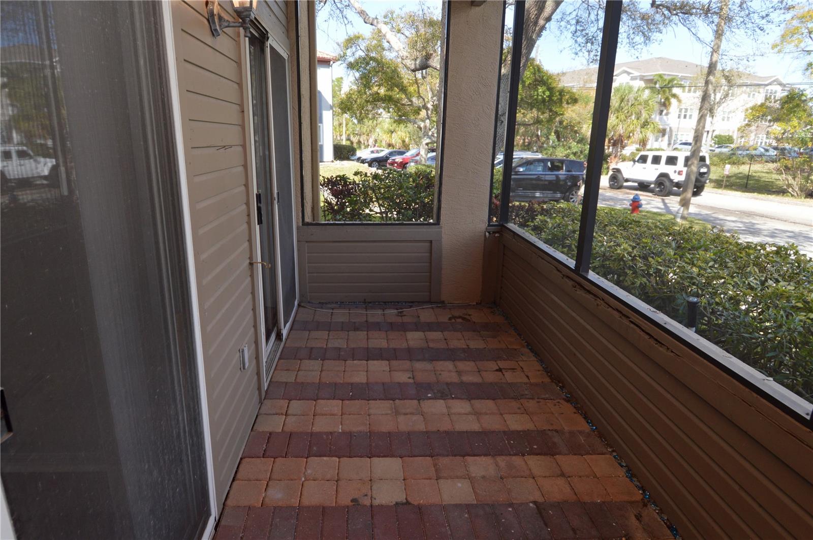 Image 41 of 89 For 10265 Gandy Boulevard N 907