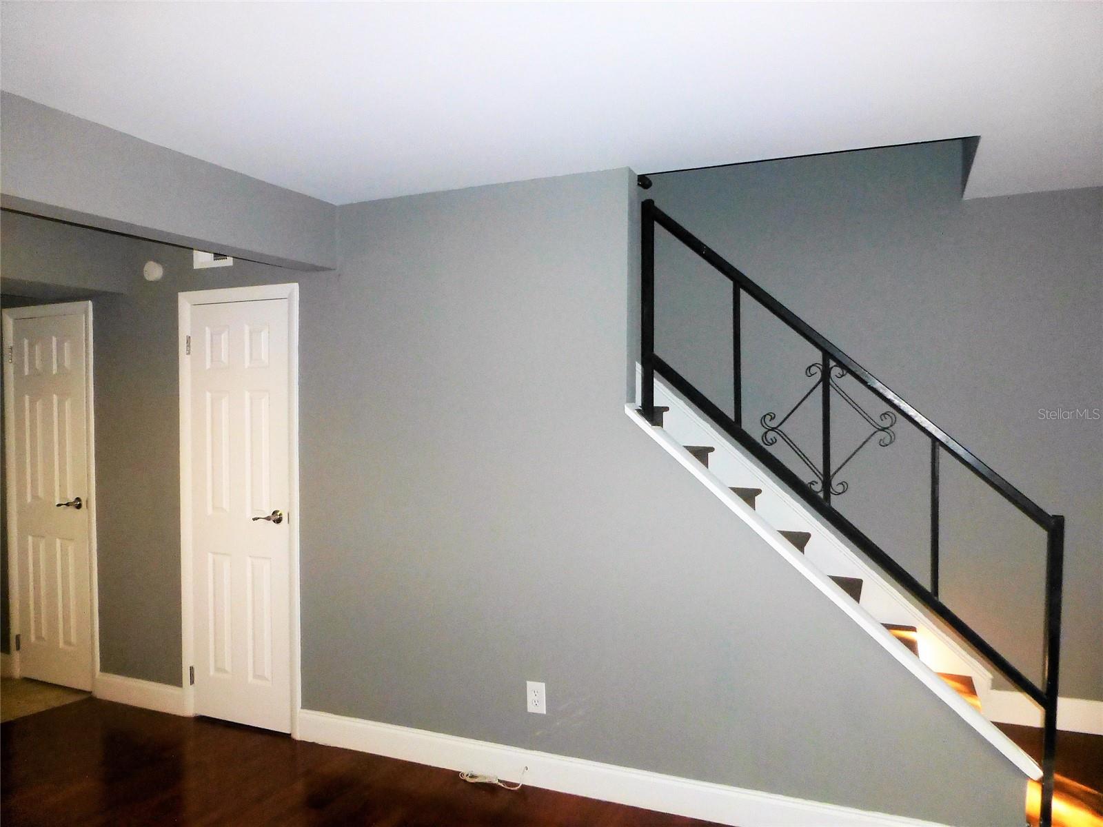 Image 2 of 13 For 3203 Tacon Street B